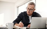 Difference Between a W-2 & W-4