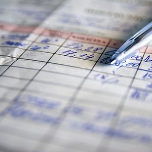 How to Calculate the Price of a Car