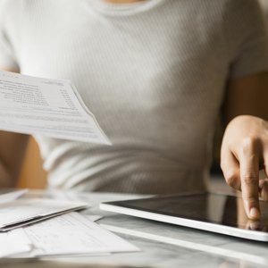 Rules on Cashing Income Tax Checks at Banks