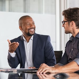 Difference Between Selling & Buying a Put Option