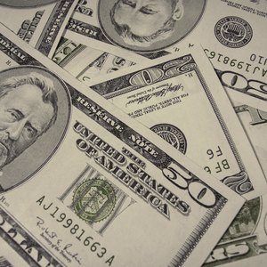 How to Calculate a Monthly Return on Investment