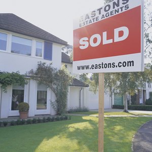 How to Back Out of a Short Sale