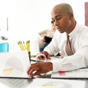 How to Calculate Income as a Percentage of Revenue