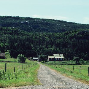 How to Appraise a Value on a Property Easement