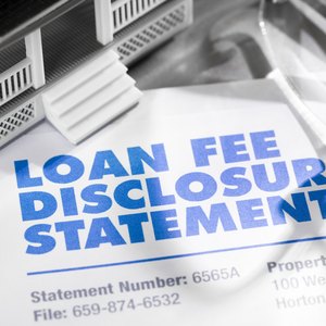Difference Between a Management Fee & an Expense Ratio